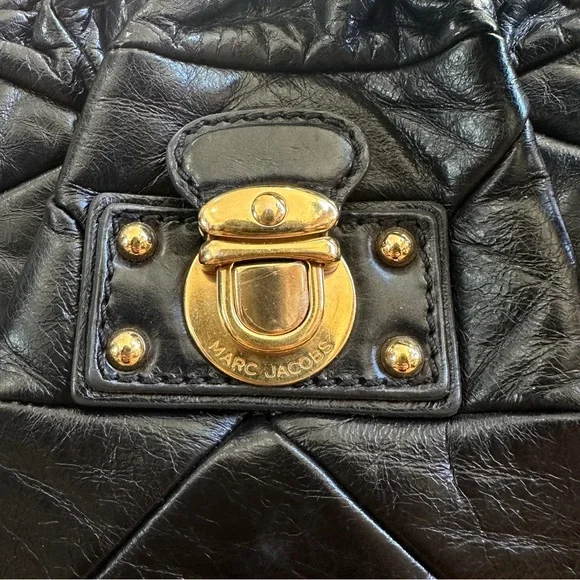 Marc Jacobs Black Shoulder Bag with Gold Accents - Picture 2 of 4